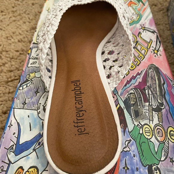 Jeffrey Campbell Leno White Slide - Picture 5 of 8